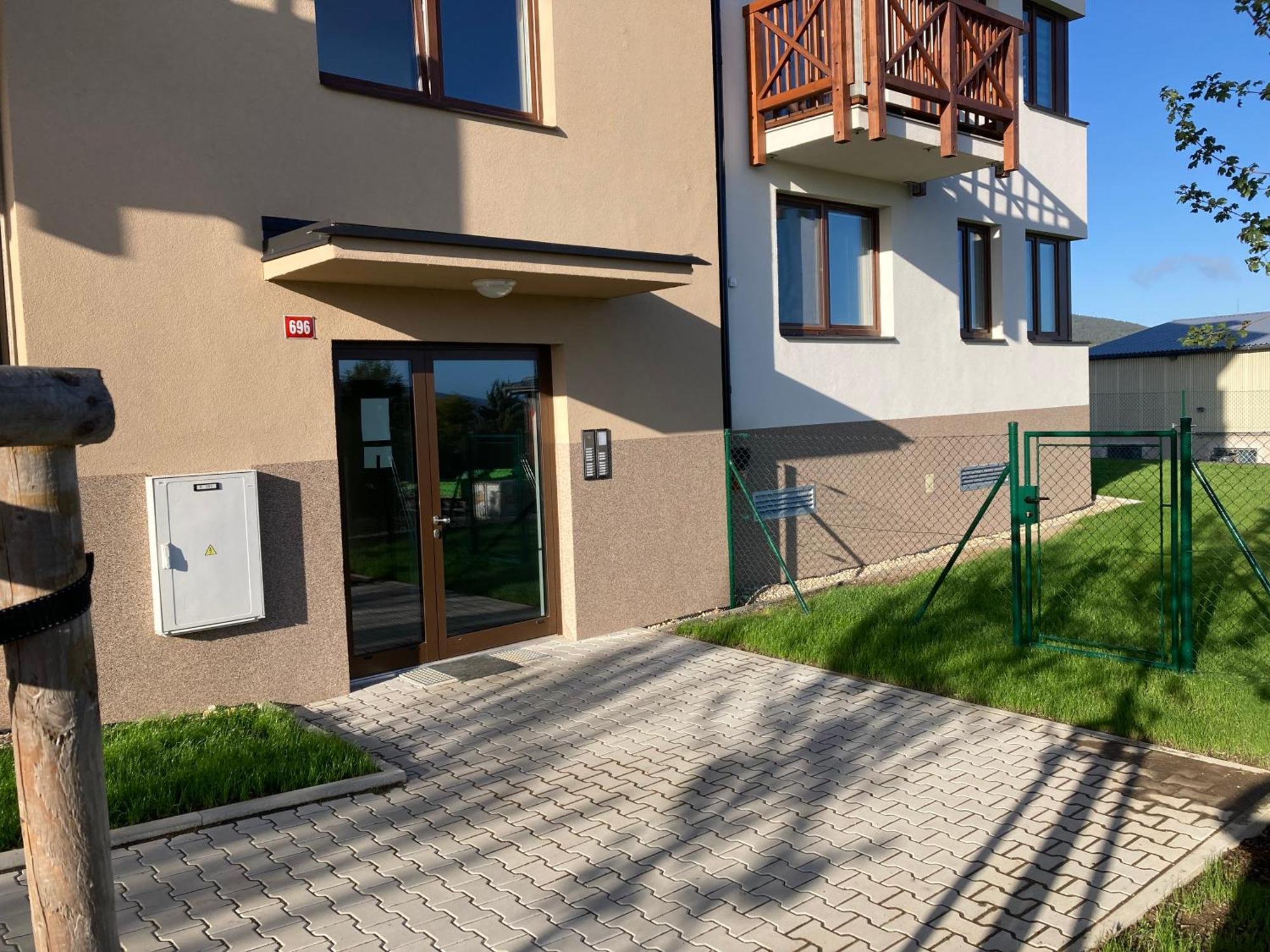 Apartman 696 Pod Jestedem ليبيريتش المظهر الخارجي الصورة